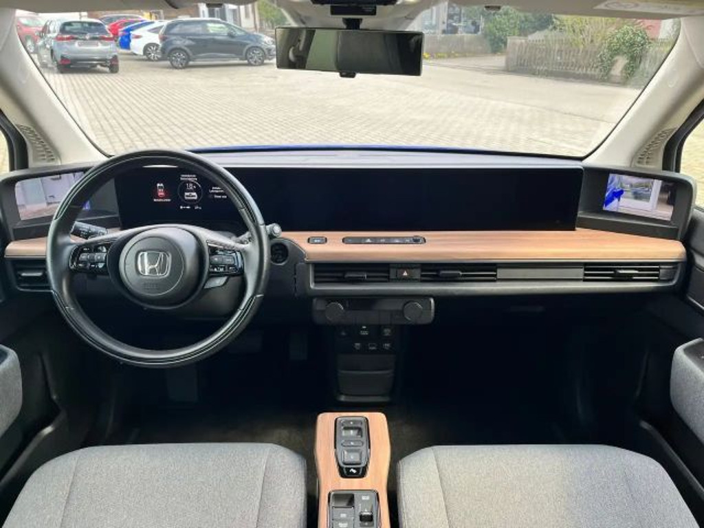 Honda e