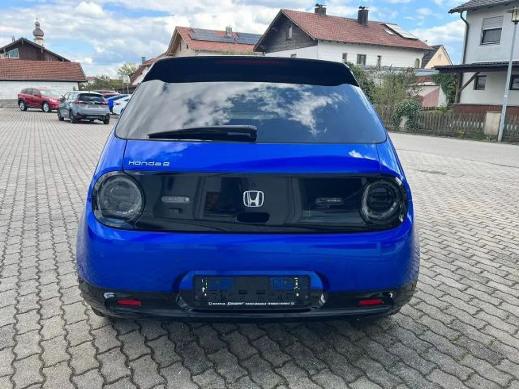 Honda e