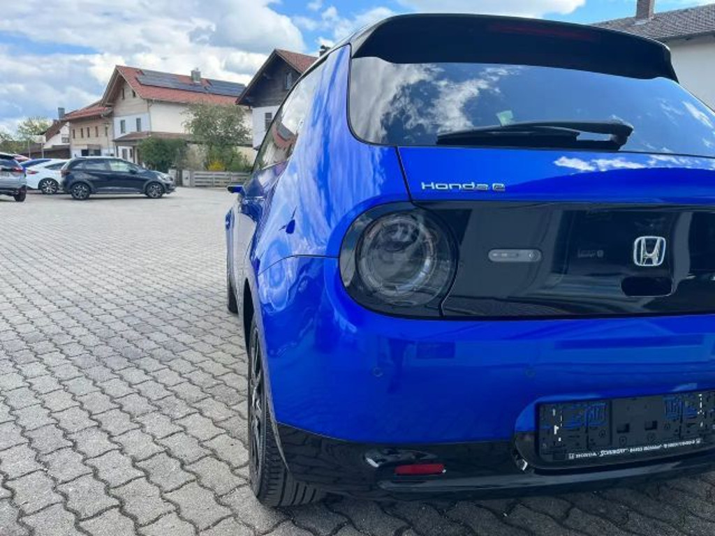 Honda e