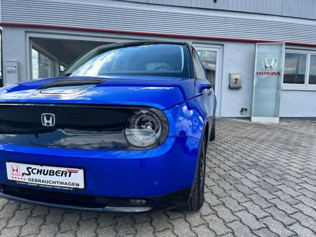 Honda e