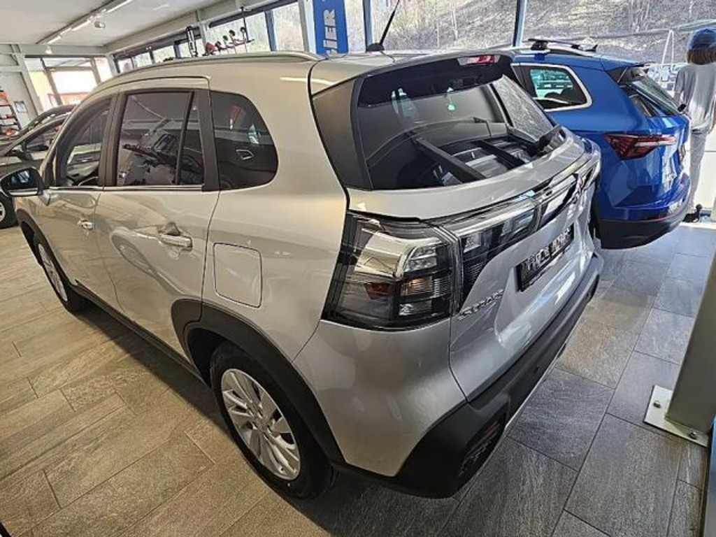 Suzuki S-Cross