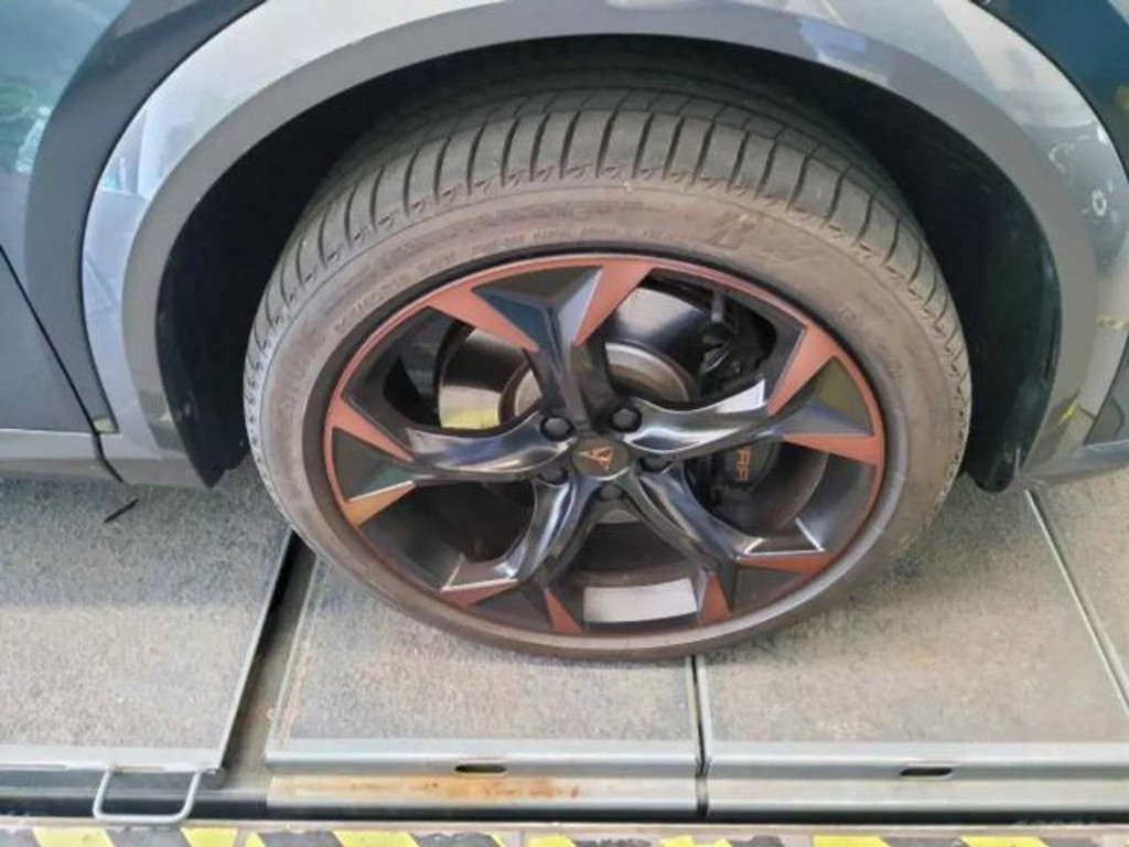 Cupra Formentor 4Drive 2.0 TSI VZ