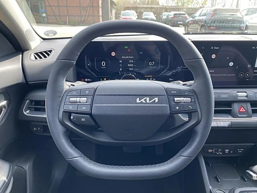 Kia K4