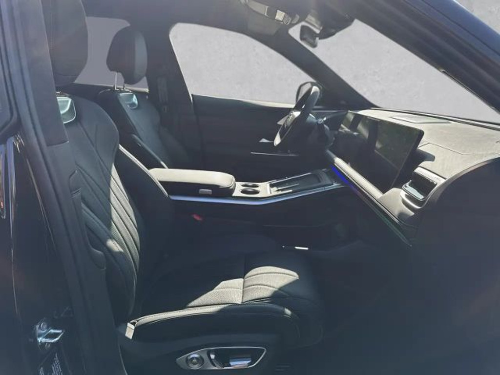 Xpeng G9