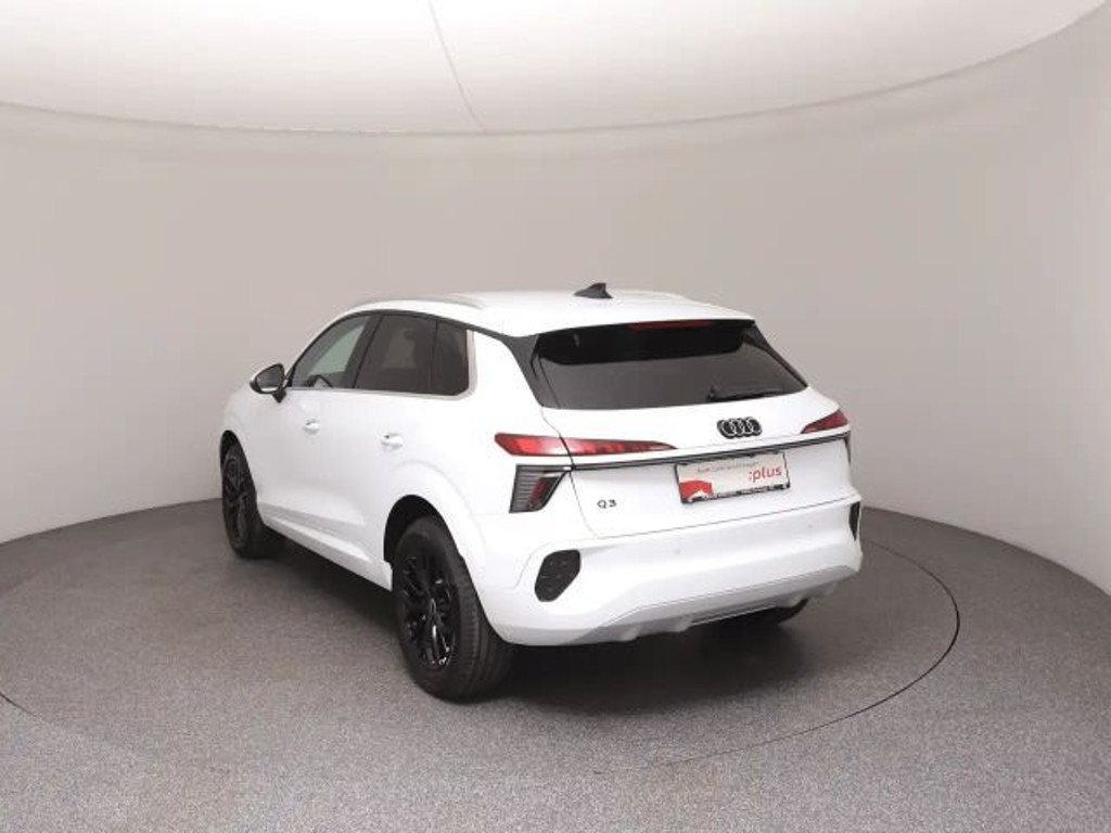 Audi Q3 TFSI 110 kW  intense