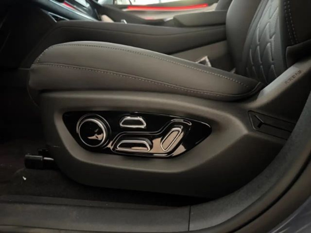 BYD Sealion 7