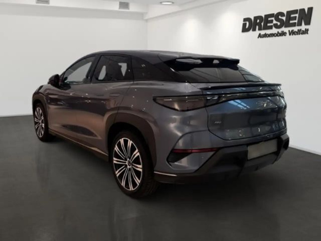 BYD Sealion 7