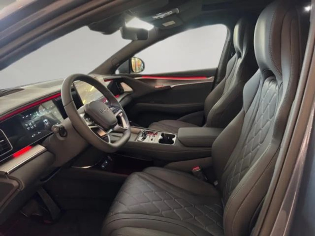 BYD Sealion 7