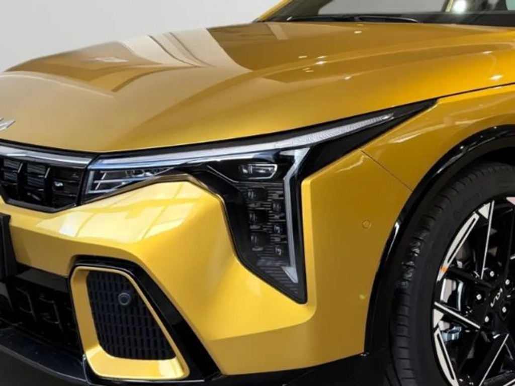 Kia K4