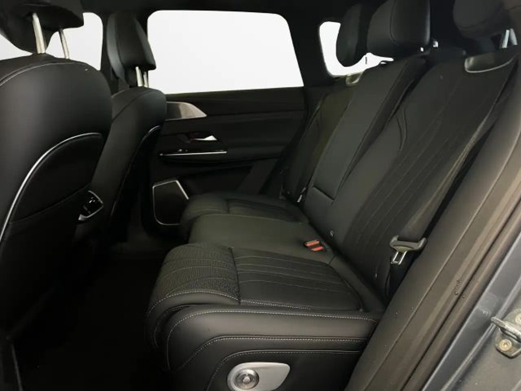 Xpeng G9
