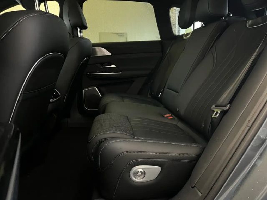 Xpeng G9