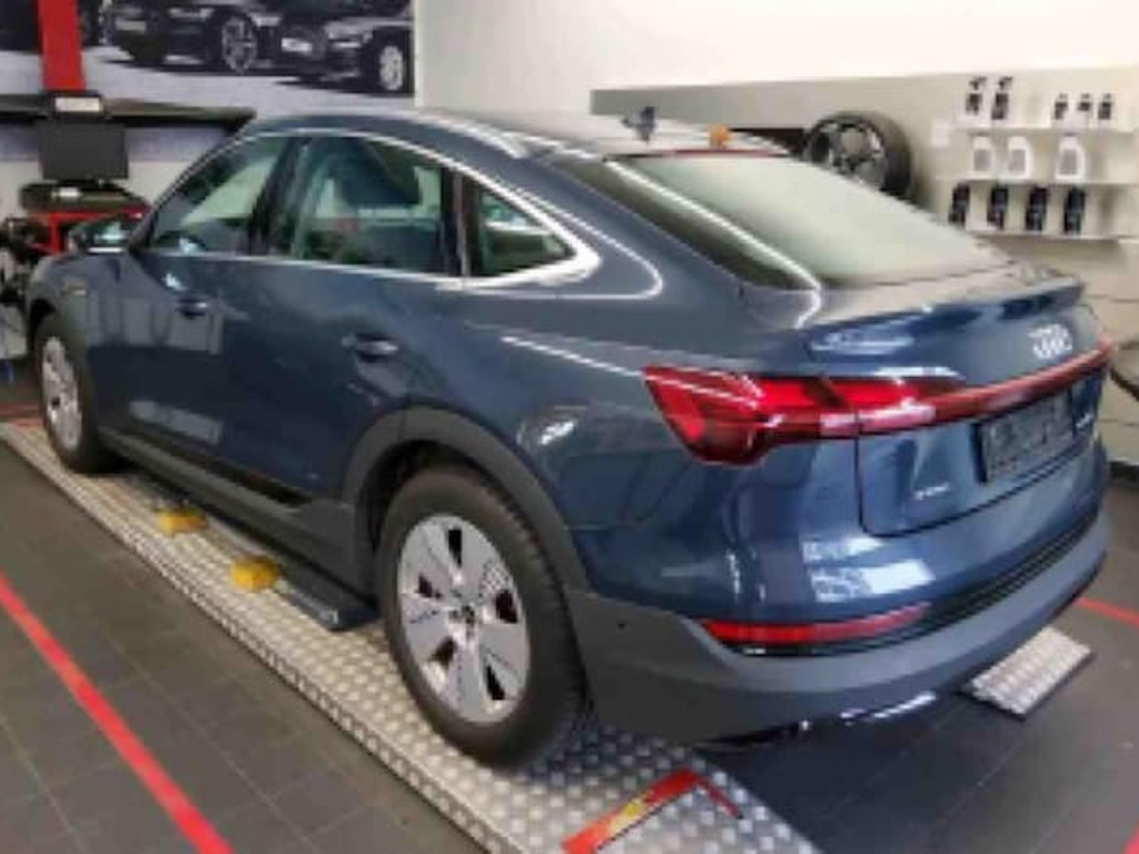 Audi e-tron