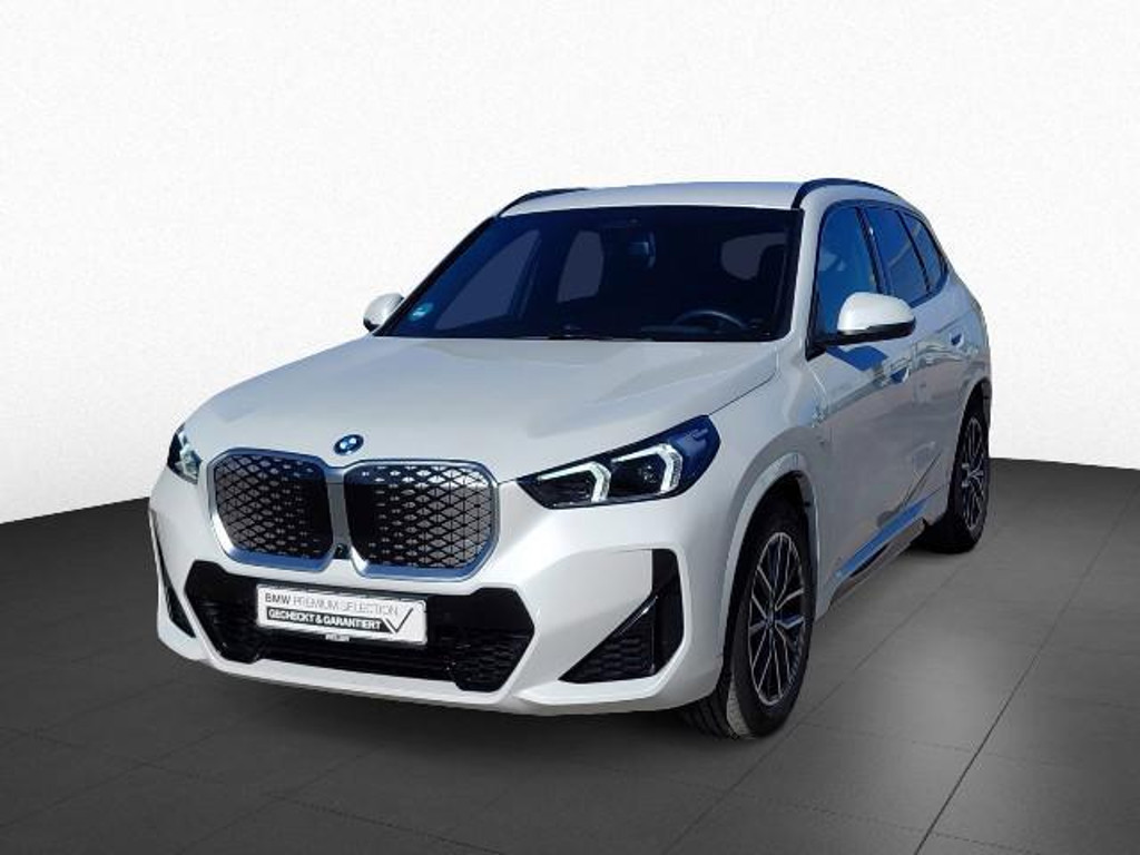 BMW iX1 xDrive30