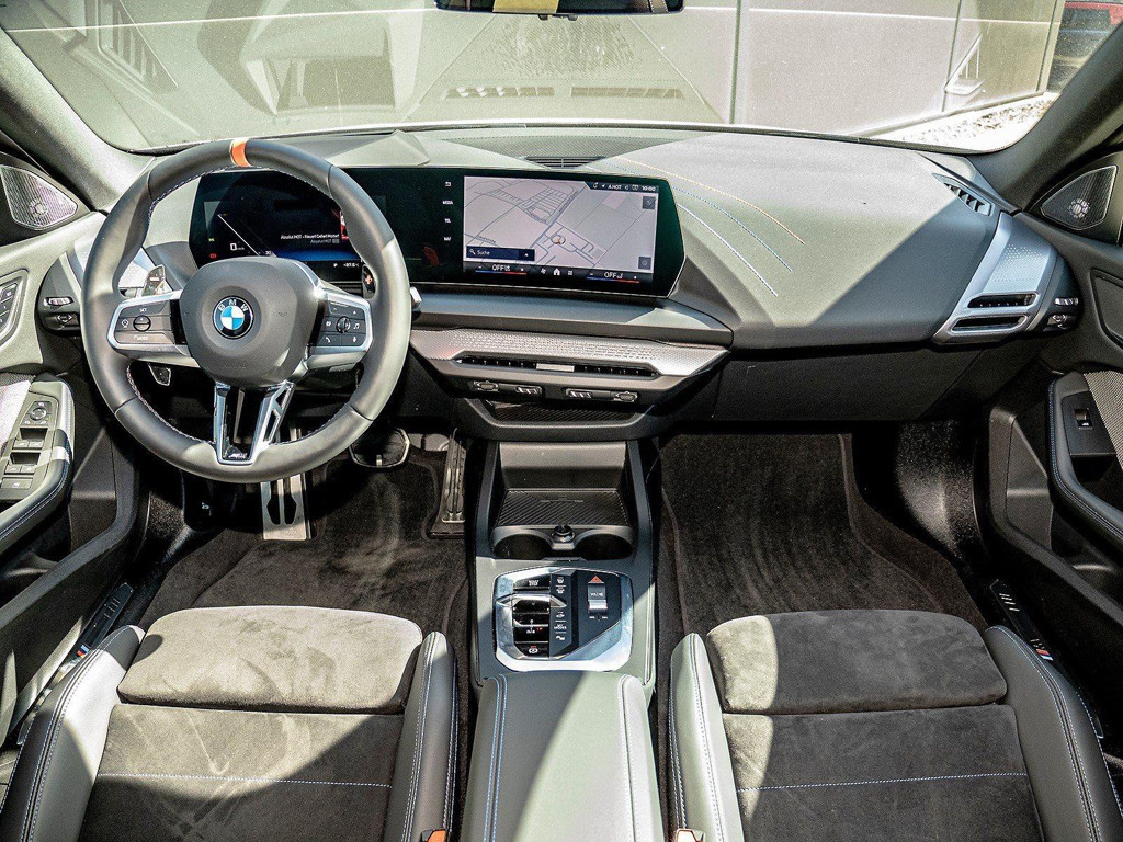 BMW M235