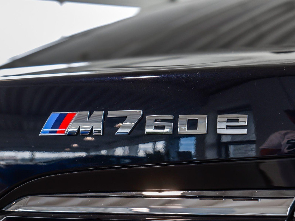 BMW M760