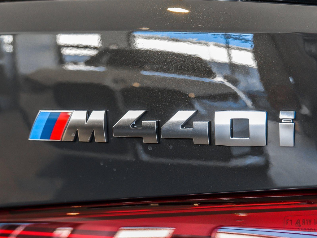 BMW M440