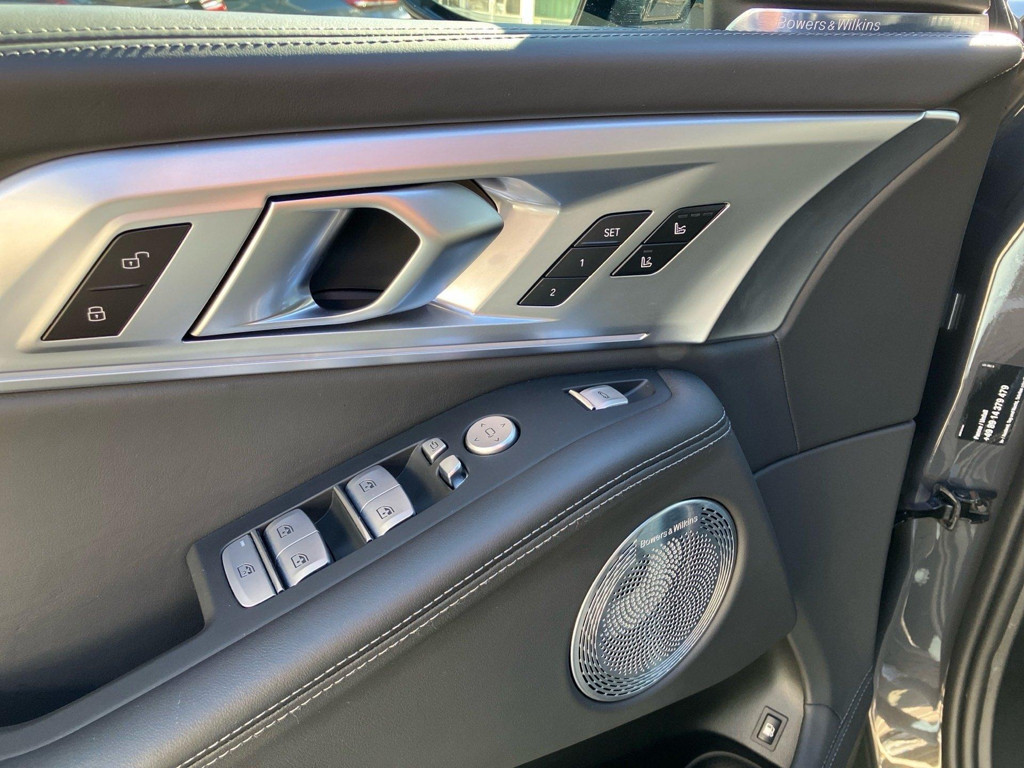 BMW XM