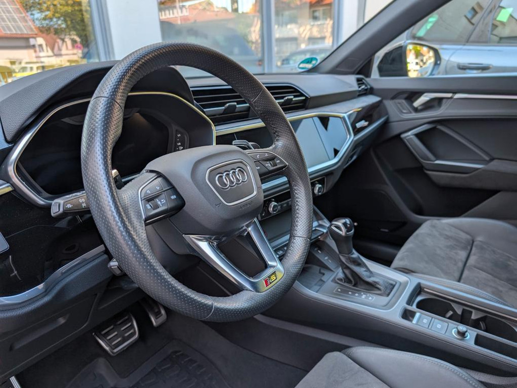 Audi RS Q3