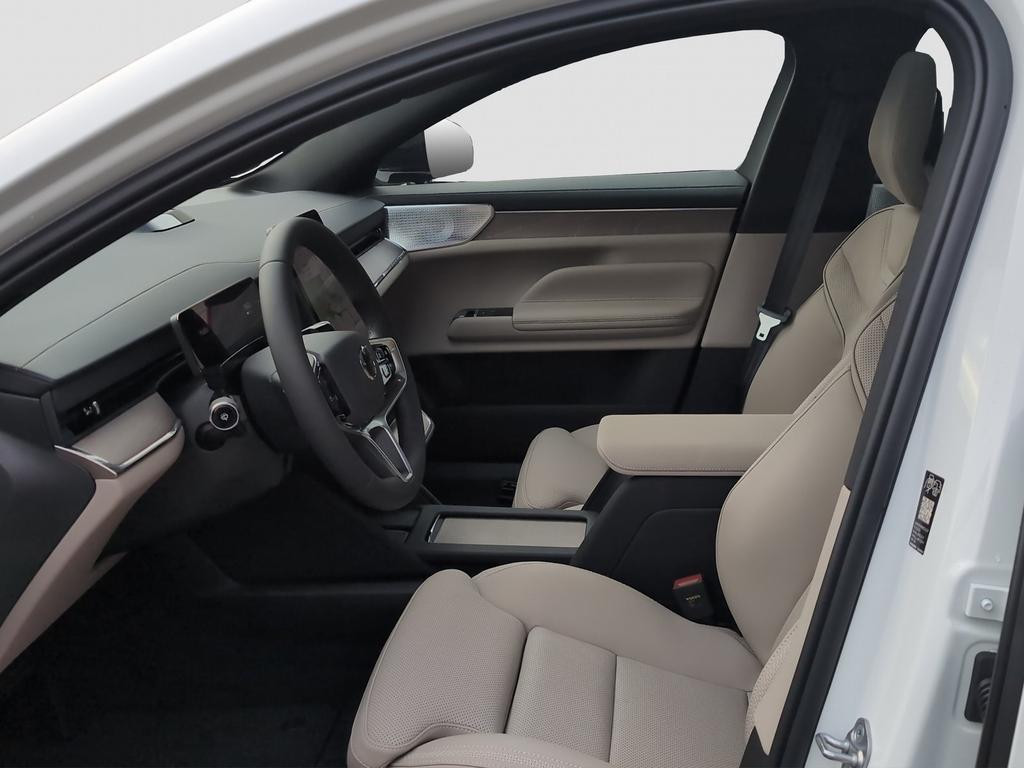 Volvo ES90