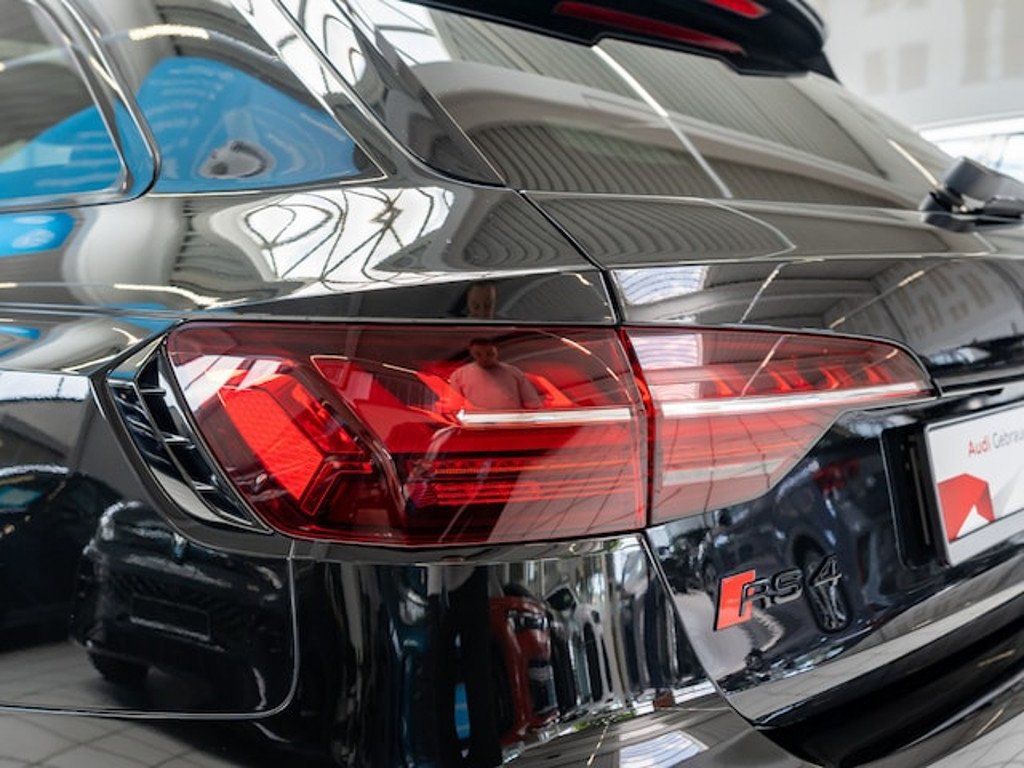 Audi RS4