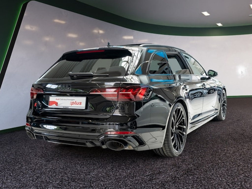 Audi RS4
