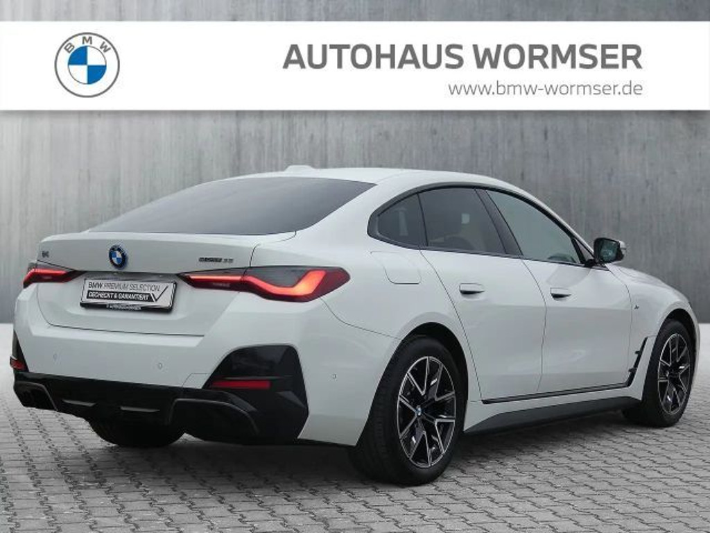 BMW i4