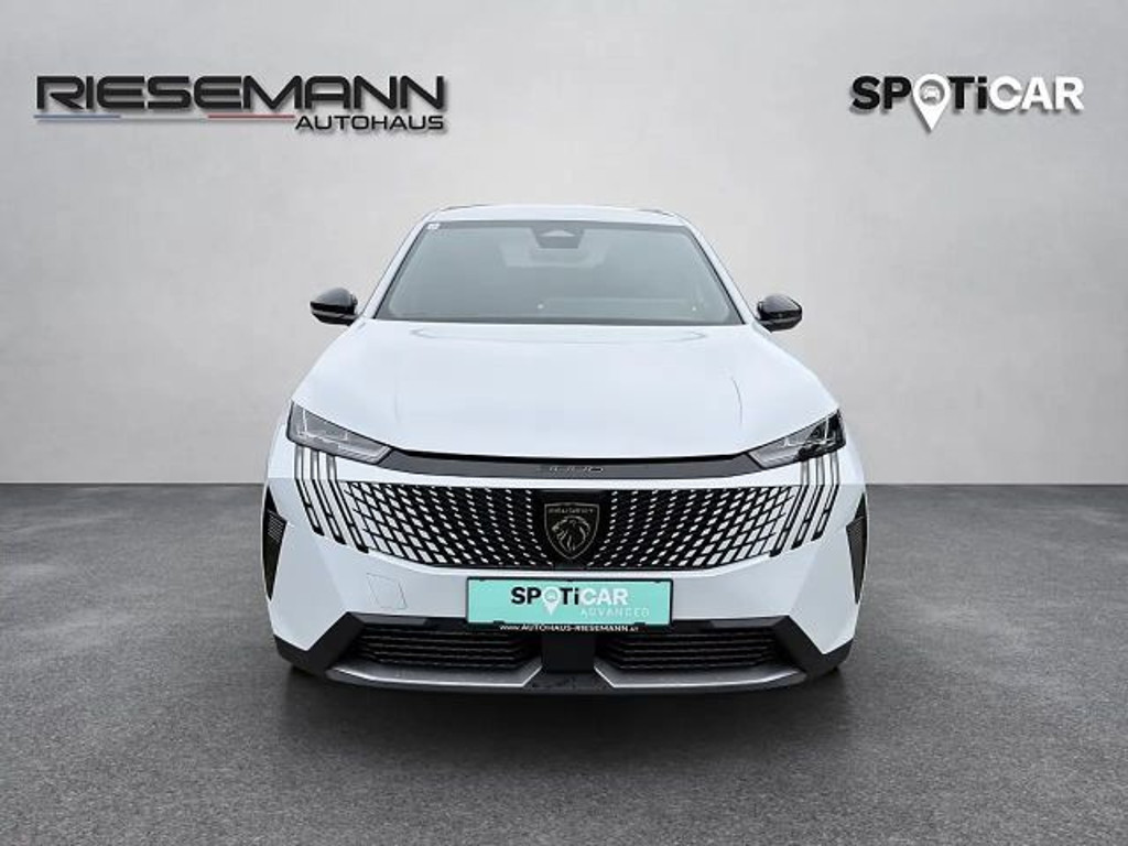 Peugeot E-3008