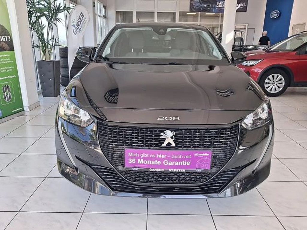 Peugeot e-208
