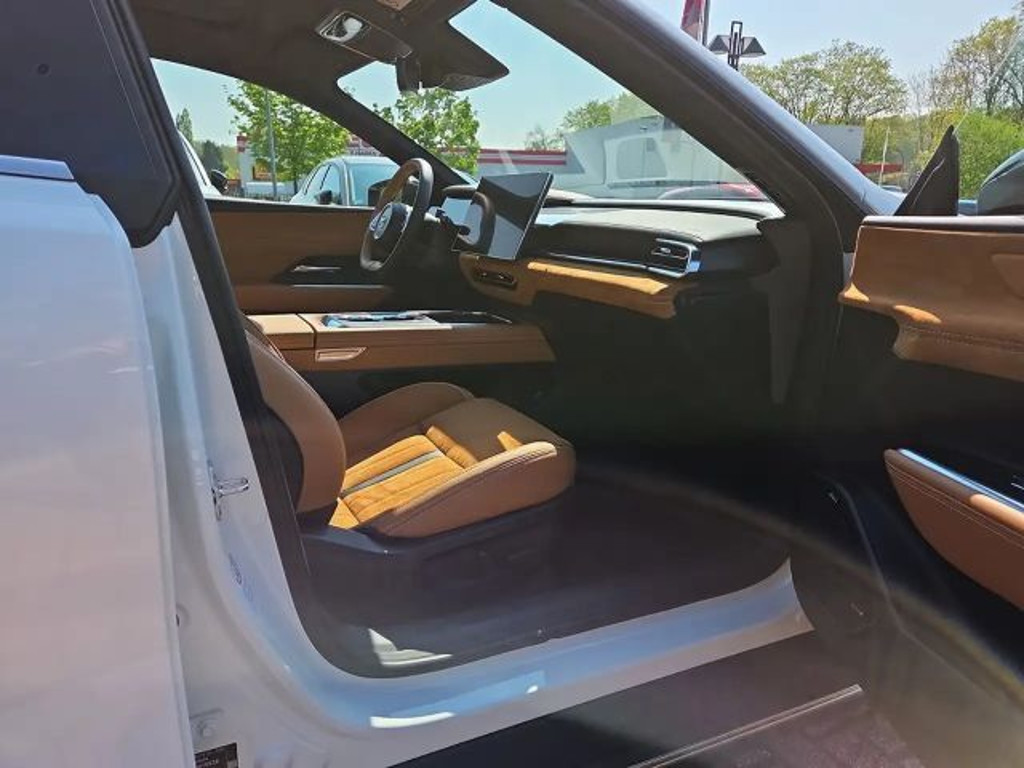 Mazda 6e