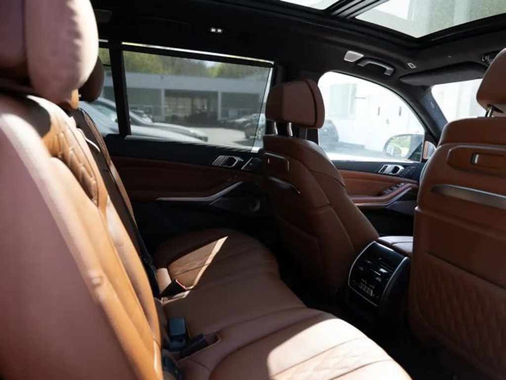 BMW X7 M