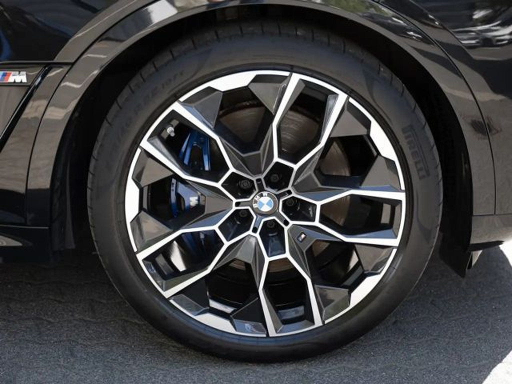 BMW X7 M