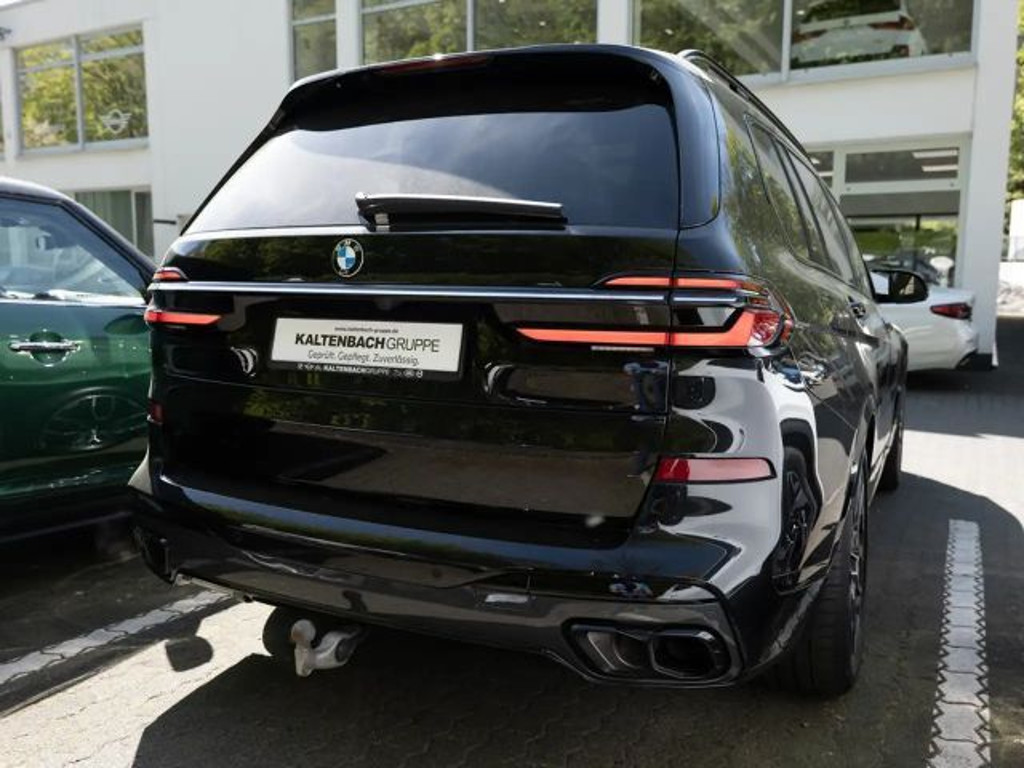 BMW X7 M