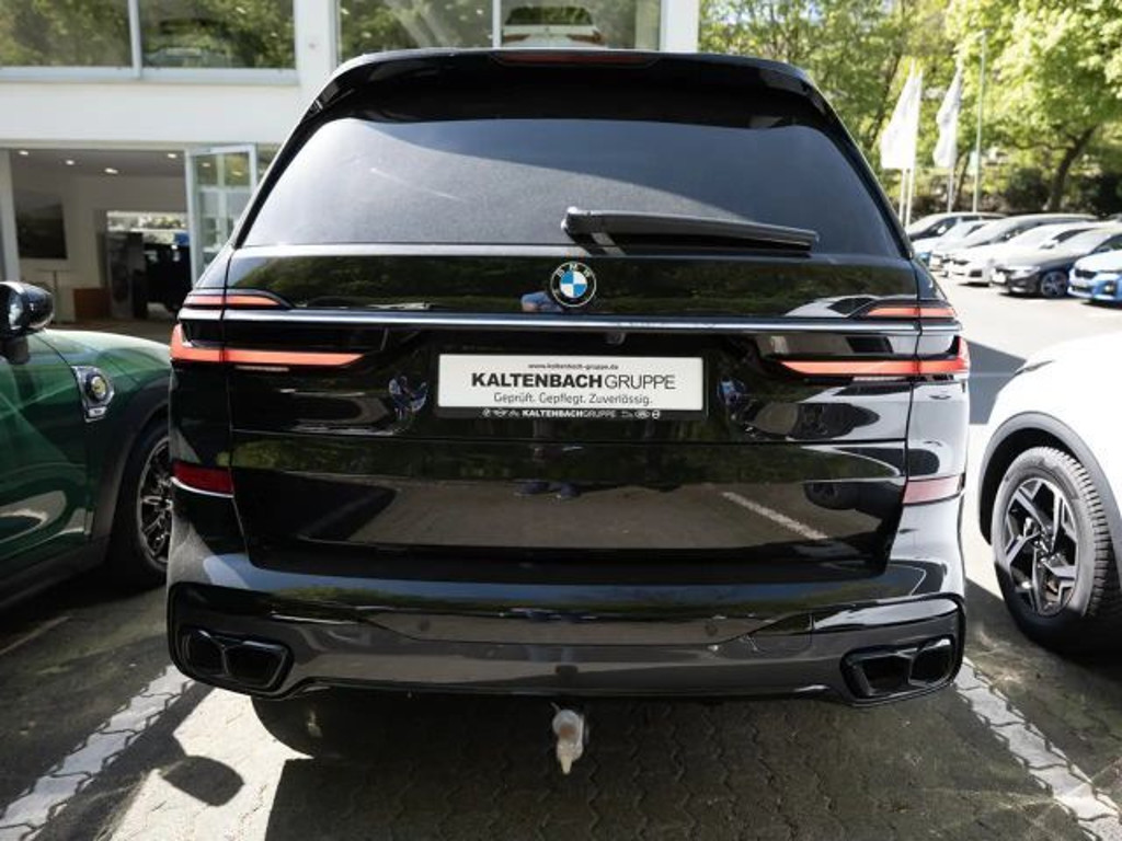 BMW X7 M
