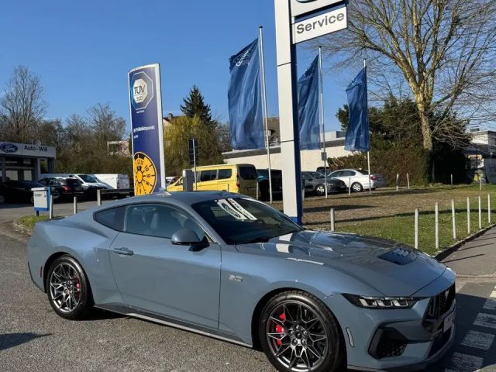 Ford Mustang Fastback GT 5.0 V8