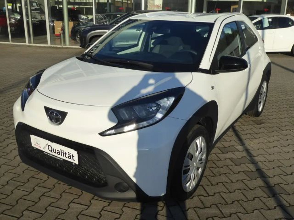 Toyota Aygo X Business Hatchback