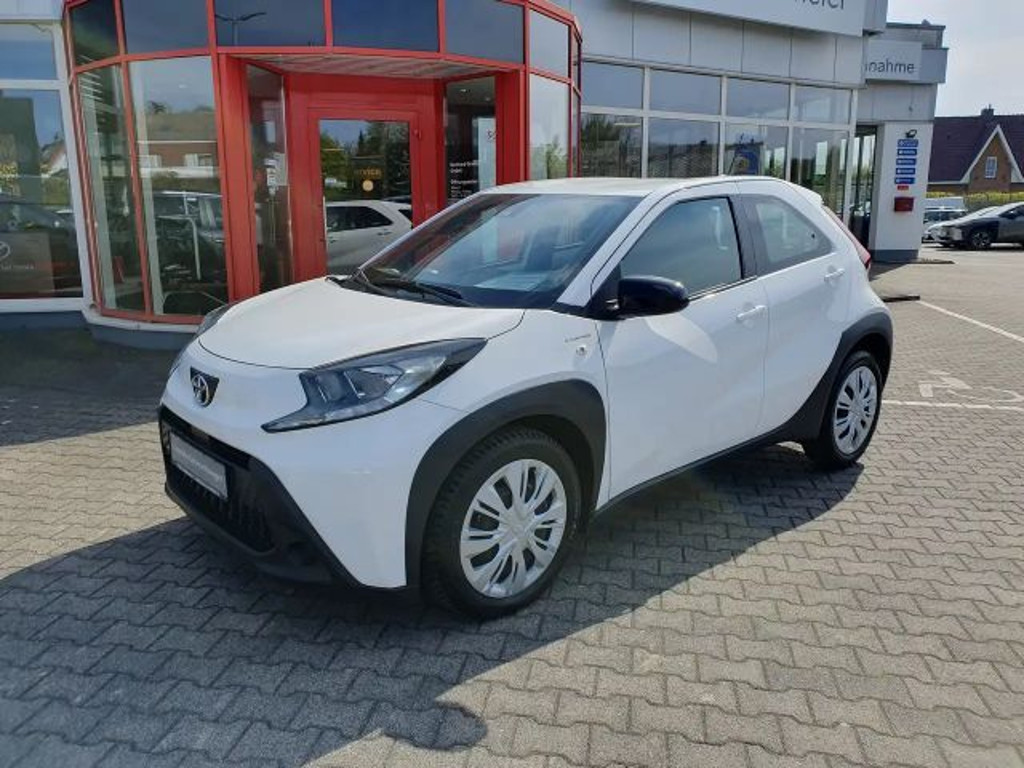 Toyota Aygo X Hatchback X-play Play