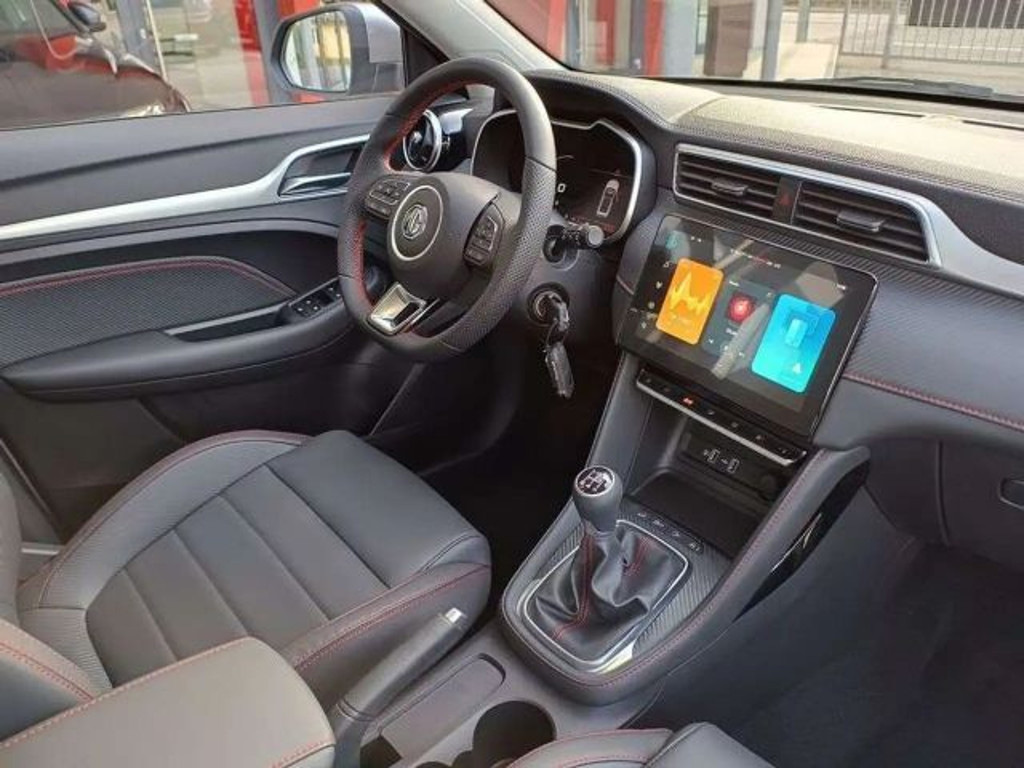 MG ZS