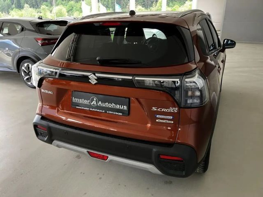 Suzuki S-Cross