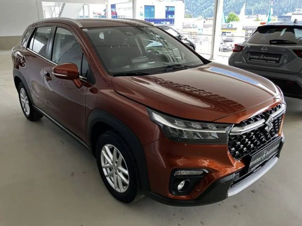 Suzuki S-Cross