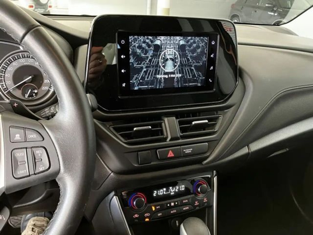 Suzuki S-Cross