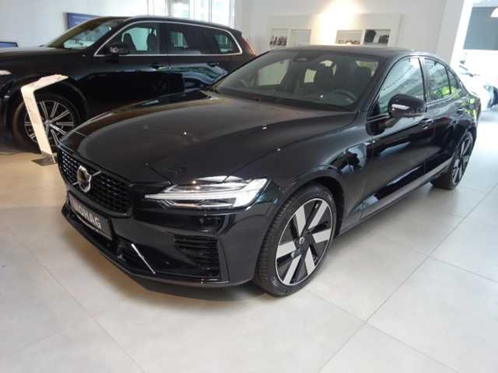 Volvo S60 AWD Recharge Ultimate Dark