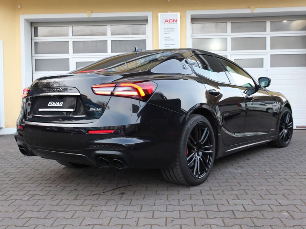 Maserati Ghibli