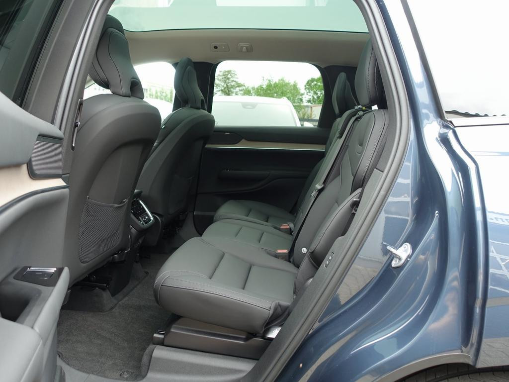 Volvo EX90