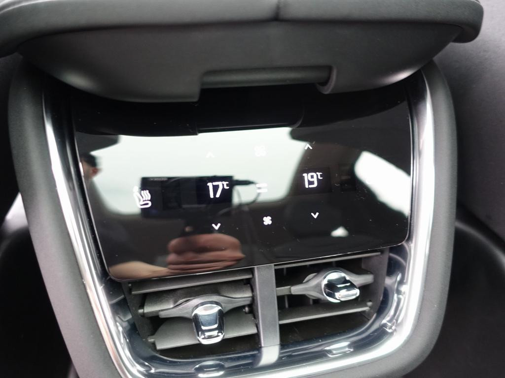 Volvo EX90