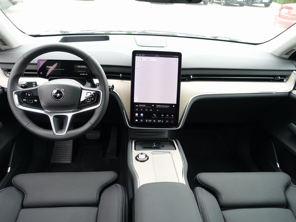 Volvo EX90