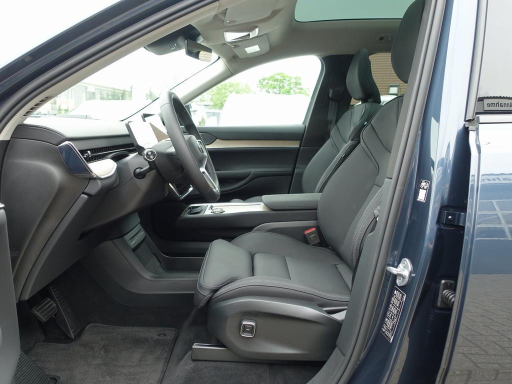 Volvo EX90