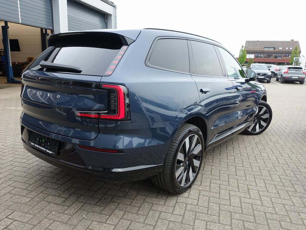 Volvo EX90