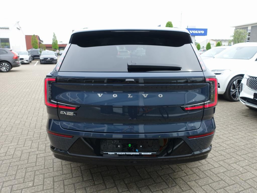 Volvo EX90