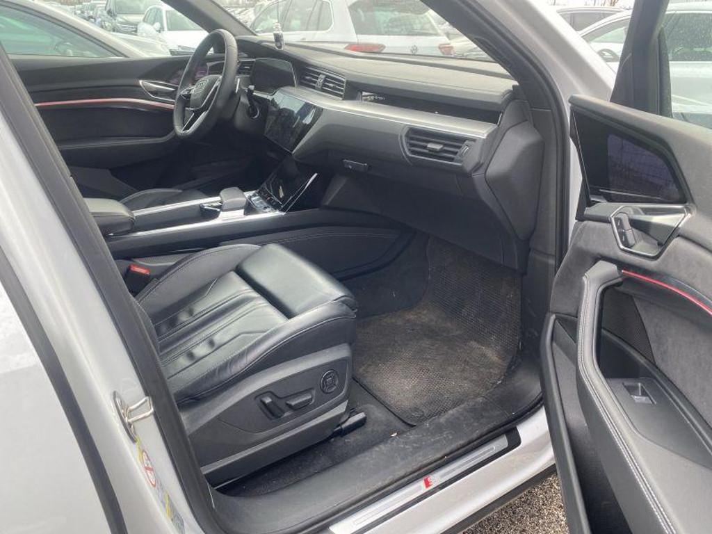 Audi Q8 e-tron