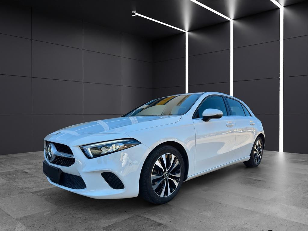 Mercedes-Benz A-Klasse A 180 DKG+TEILLEDER+LED+NAVI+APP